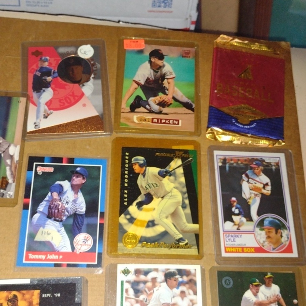 Baseball Insert/Checklist/HOF Cards - Picture 3 of 5